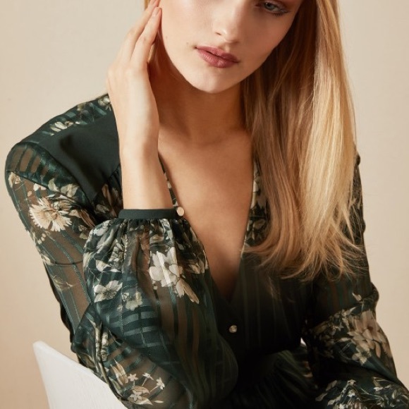 Ted Baker DELYLA Meadow Sweep long sleeved - Picture 9 of 14